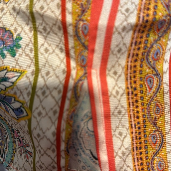 Zara Multi-Color Printed Blouse in Size L - Picture 6 of 6